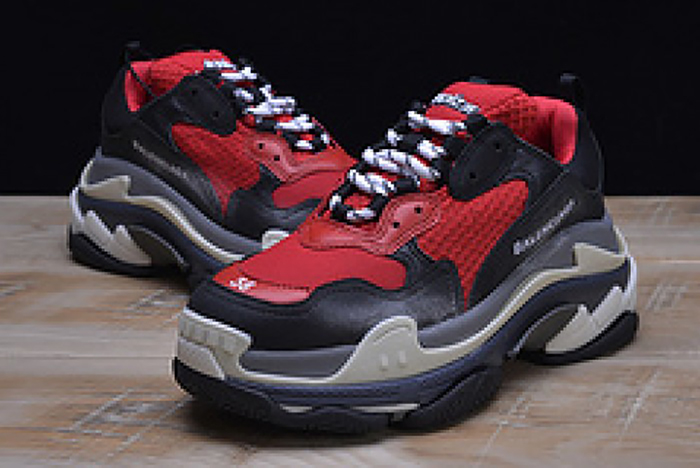 Ba*len*cia*ga triple s sneakers red black