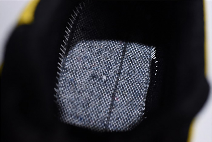 Ba*len*cia*ga triple-s sneaker 2.0 52403 w09t 212