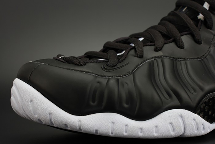 nike air foamposite pro "dr. doom" black/white 624041-006