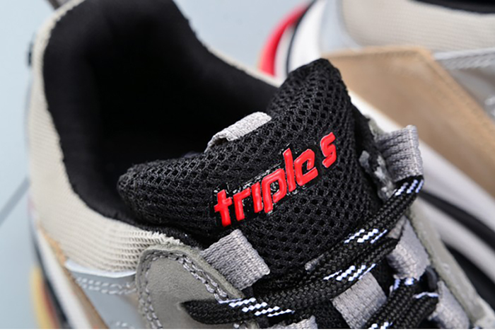 Ba*len*cia*ga 17fw triple s 656686-w06g0-1001