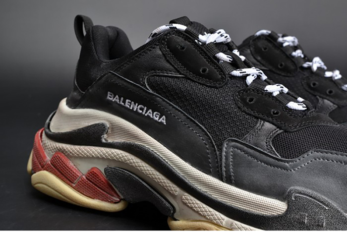 Ba*len*cia*ga 17fw triple s trainer  black/ red mens w05m23972