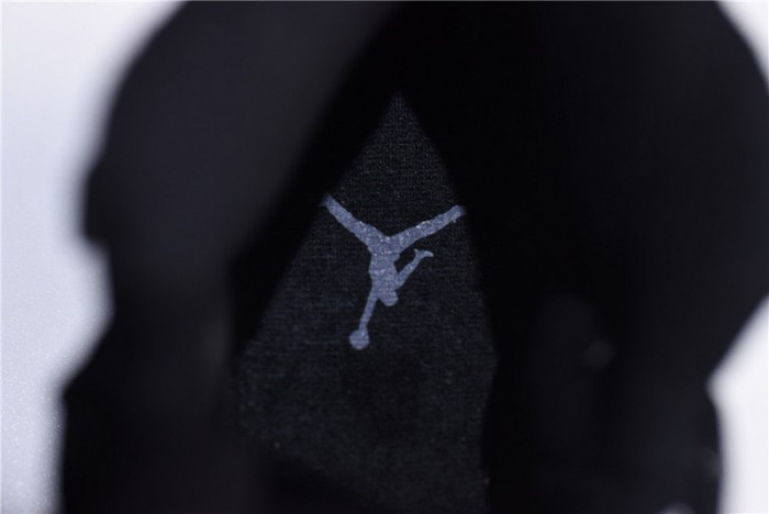 air jordan 11 "cap and gown" black  378037-005