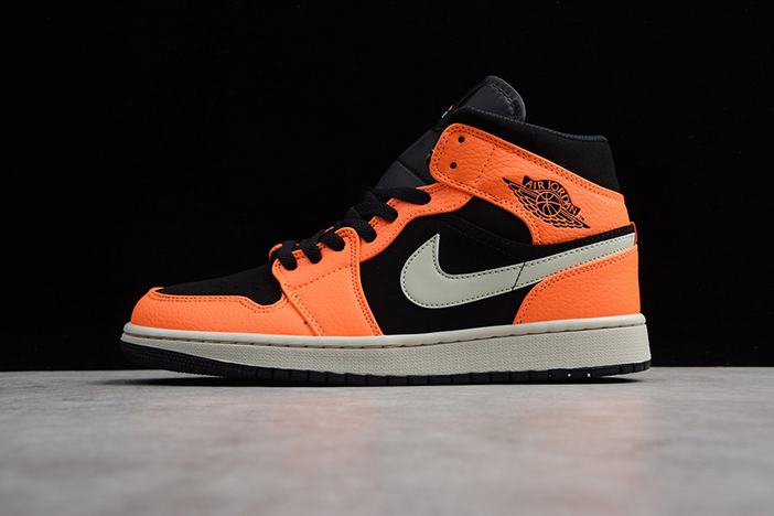 air jordan 1 mid black orange 554724-062