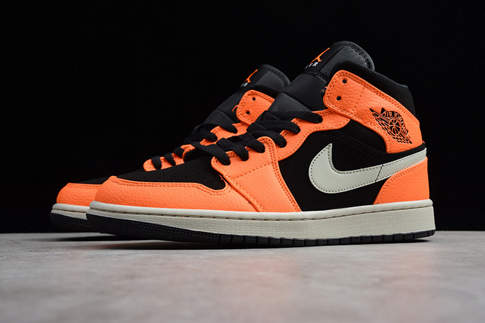air jordan 1 mid black orange 554724-062