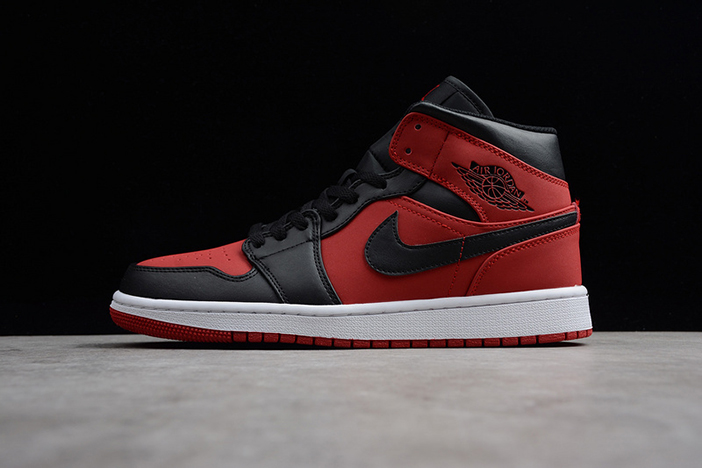 air jordan 1 mid gym red black 554724-610