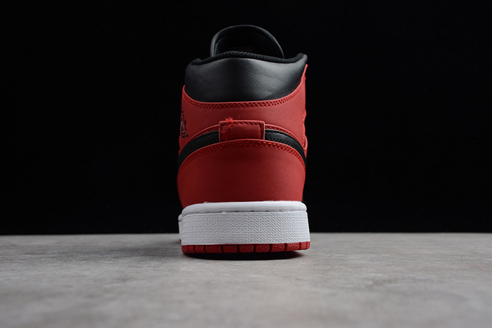 air jordan 1 mid gym red black 554724-610